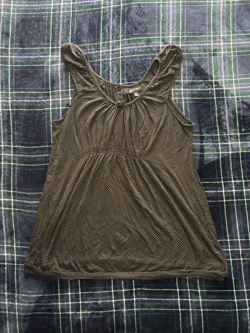 Ellen Tracy black polka dot babydoll tank top with lace ruffle trim. Size L.
